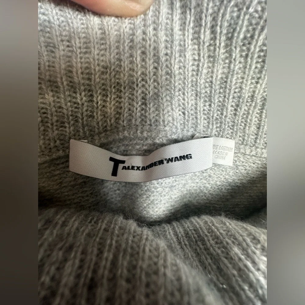 T Alexander Wang Gray Cashmere Wool Off Shoulder Long Sweater/ Tunic  Sz Medium - Picture 9 of 15